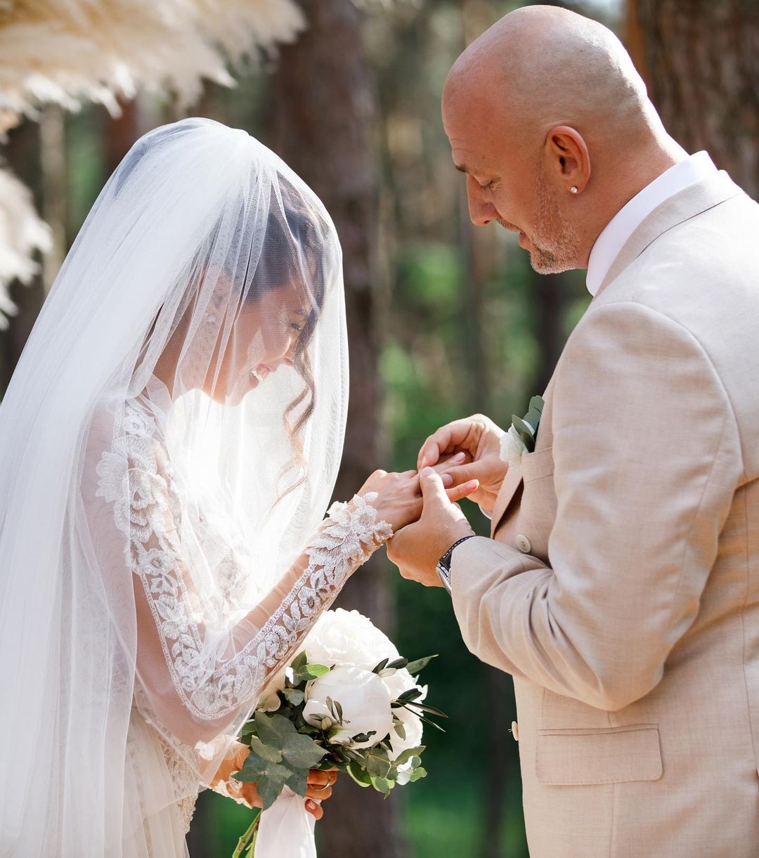 Всю жизнь тебя люблю: Настя Каменских и Потап отметили вторую годовщину свадьбы